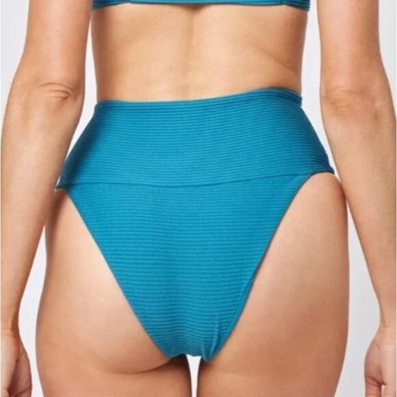 L*Space Eco Chic Repreve® Desi Bikini Bottom S - Picture 2 of 8